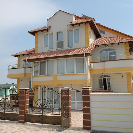 Vila Muntenia Hotel Chisinau Exterior photo